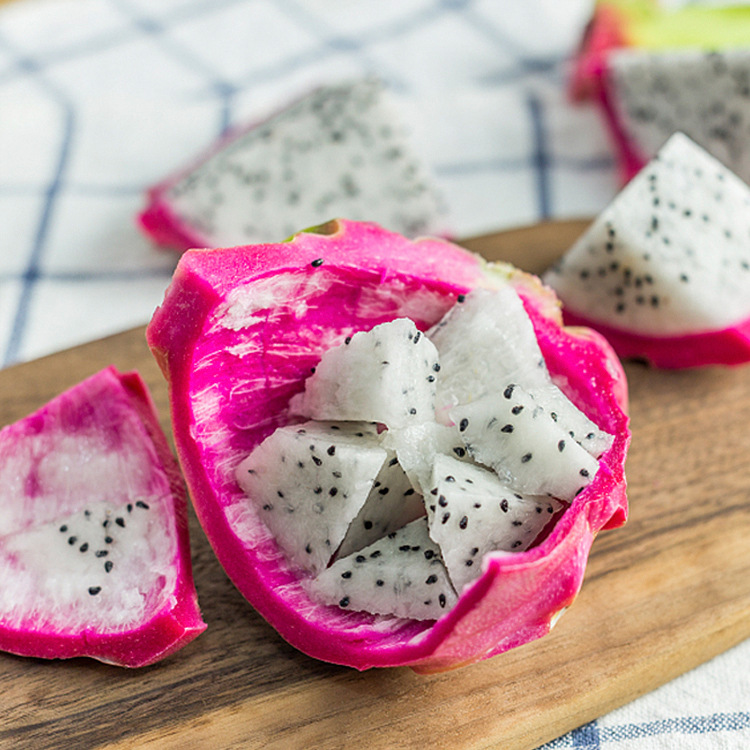 White heart dragon fruit fresh 4.50kg season Vietnam imported tropical fruit white meat dragon fruit whole box postage wholesale 5