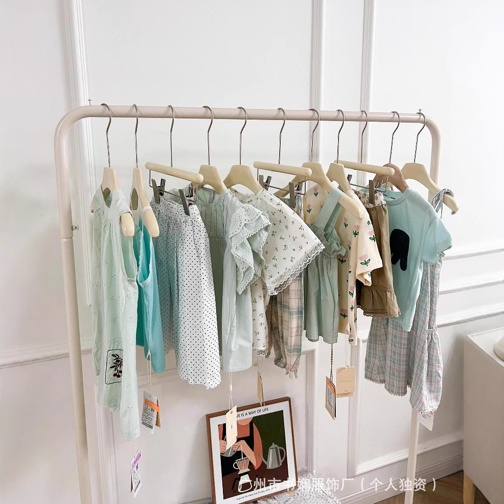 Children's Clothing Autumn Styles in Stock, Summer Girls' Camisole Dresses Physical Live Stall Children's Clothing Supply, Huzhou Zhili Children's Clothing