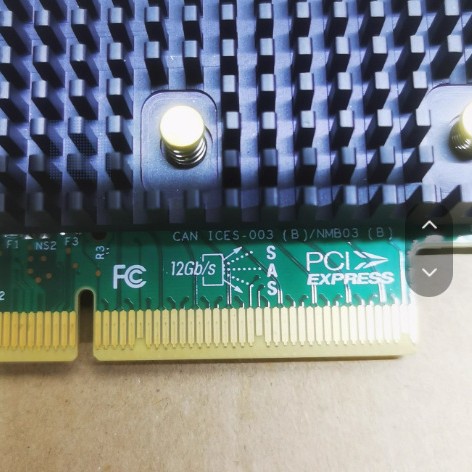 7Y37A01082 RAID 530-8i PCIe 12Gb Adapter for SR530,SR550