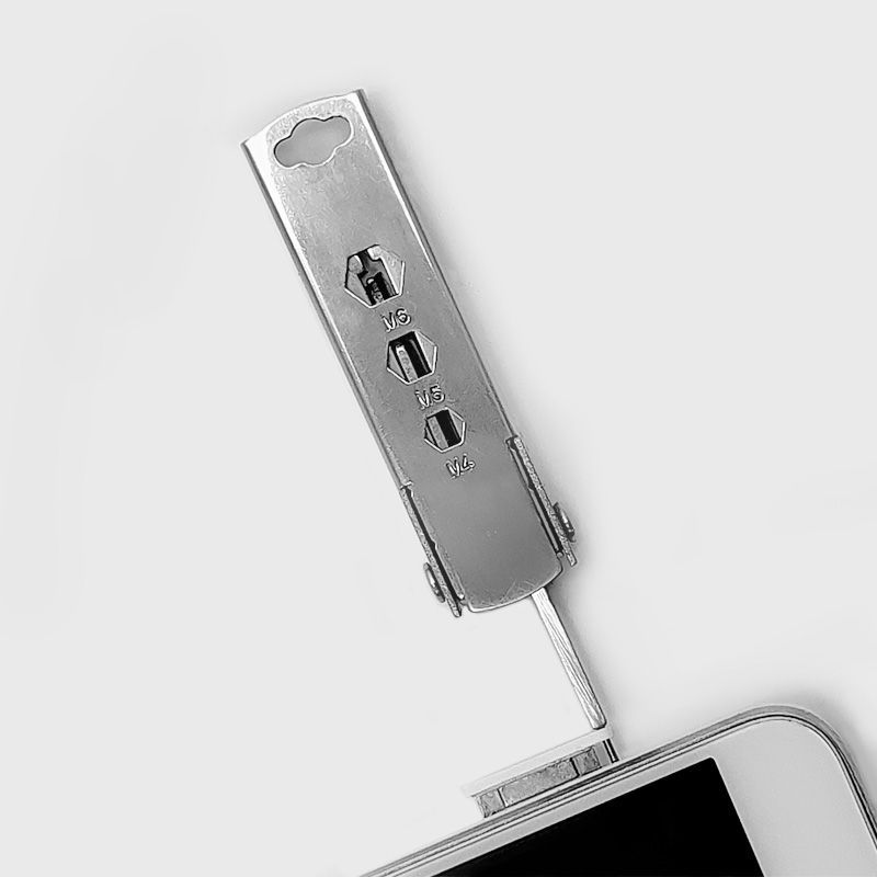 Multi-Purpose Card Ejector Keychain Accessory for Removing Sim Cards, Portable Card Changer Multifunctional Tool