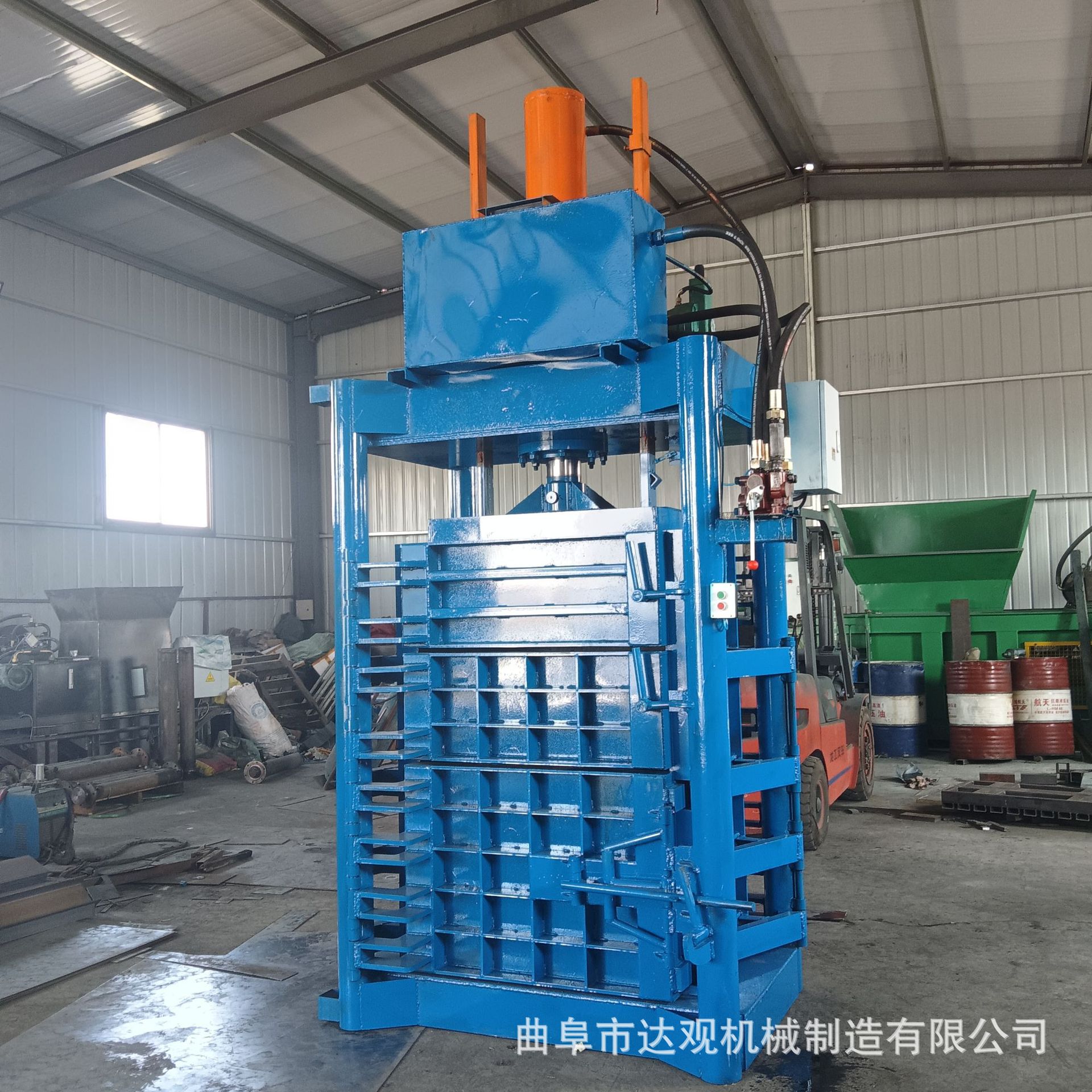 Цилиндрический вертикальный гидравлический пресс для упаковки, упаковщик для компрессии использованной одежды, упаковщик для носок на экспорт