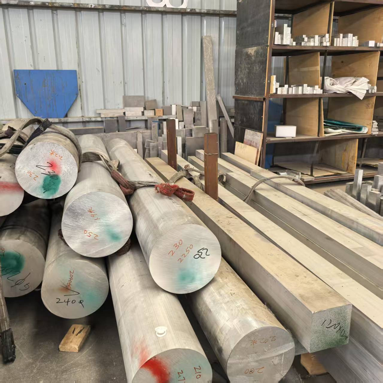 Manufacturer 6061 Aluminum Rod Large Diameter Extrusion 7075 Aluminum Rod Round Rod Zero Cut 6061t6 Solid Industrial Aluminum Rod 2A12