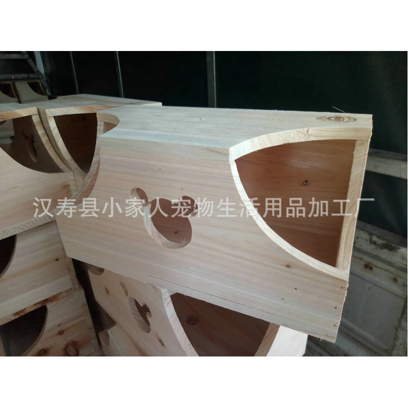 A variety of Chinchilla squirrel guinea pig wooden house fir gnaw-resistant high-quality wooden nest double-mouth lovers summer pet wooden house