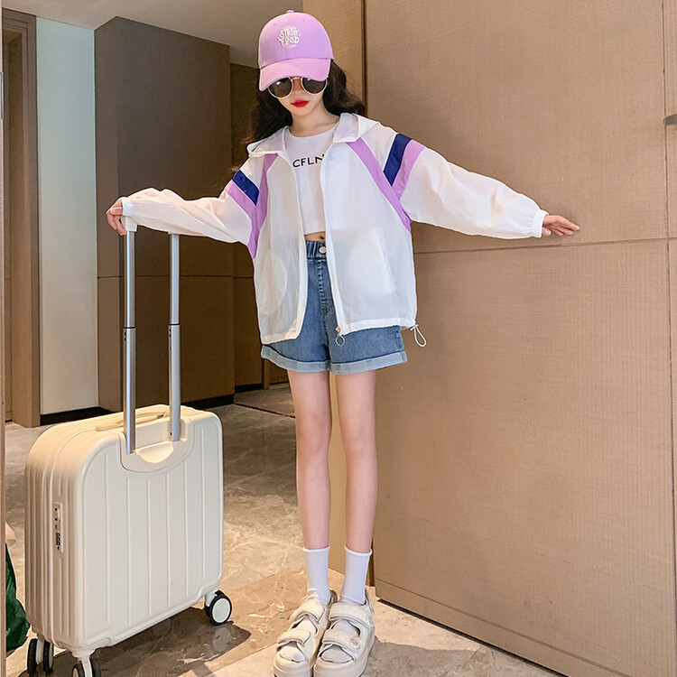 370 Girls' Summer Sun Protection Clothing Thin Style 2025 Children's Air Conditioning Shirt Girls' Jacket Breathable Sun Protection Clothing for Older Children