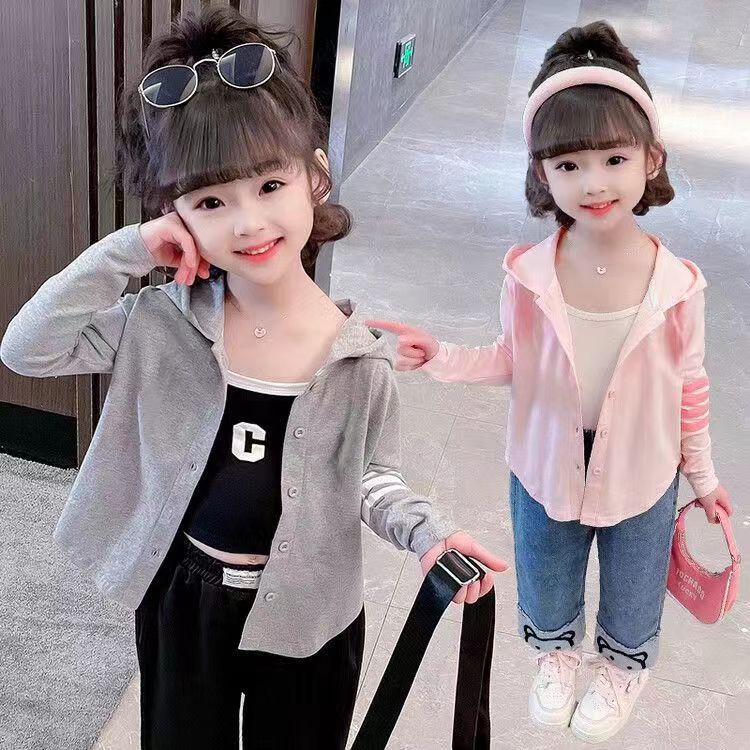 Girls' new spring and autumn Net red hooded cardigan baby casual fashion button hooded cardigan coat children's western style