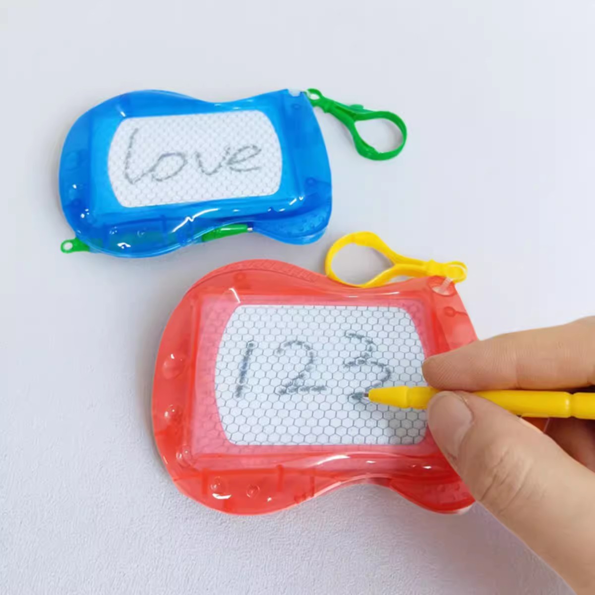 Cross-Border Keychain Mini Writing Board Children's Magnetic Small Drawing Board with Rope Baby Educational Magnetic Graffiti Play