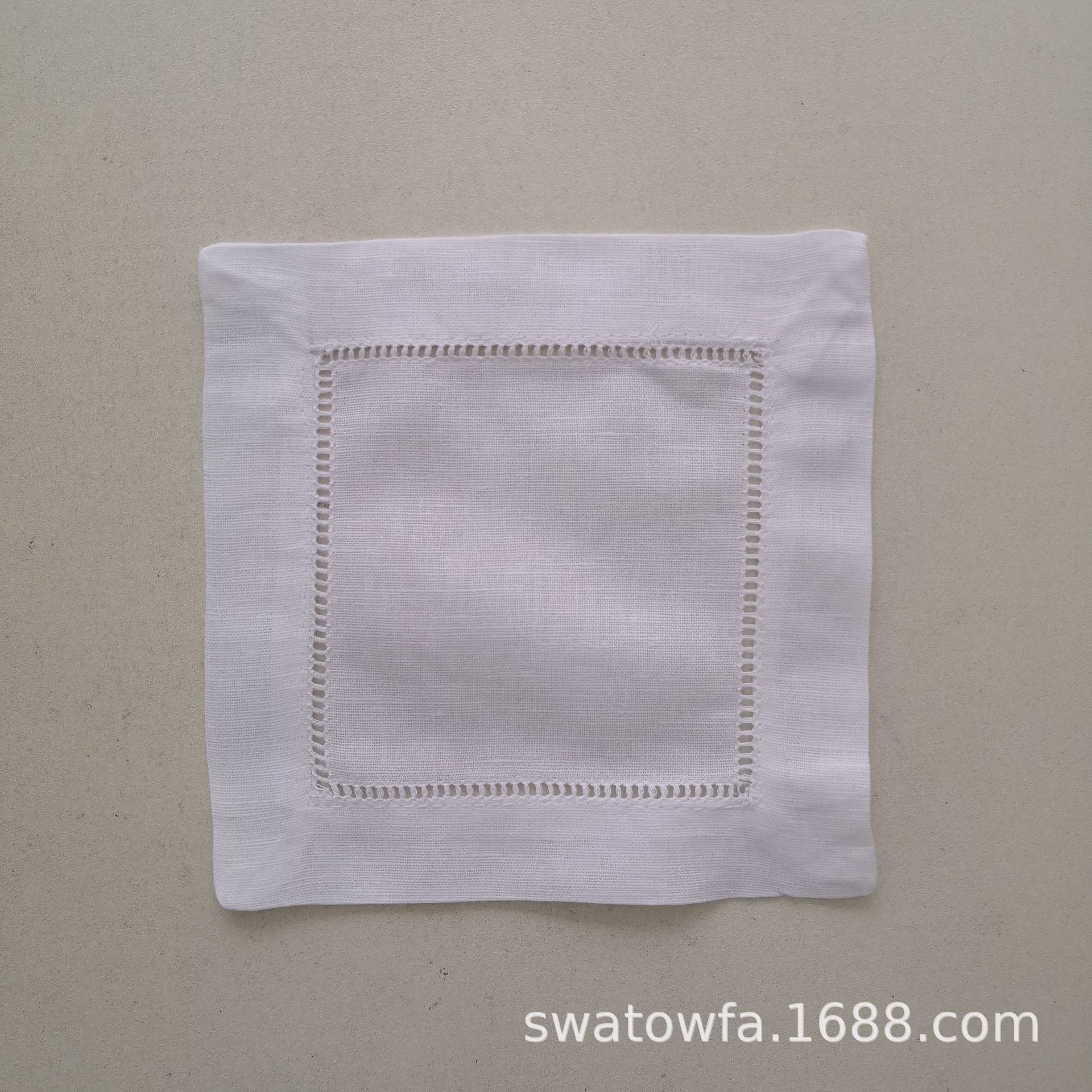 Салфетка из льна и хлопка, 6"x6", с вышивкой