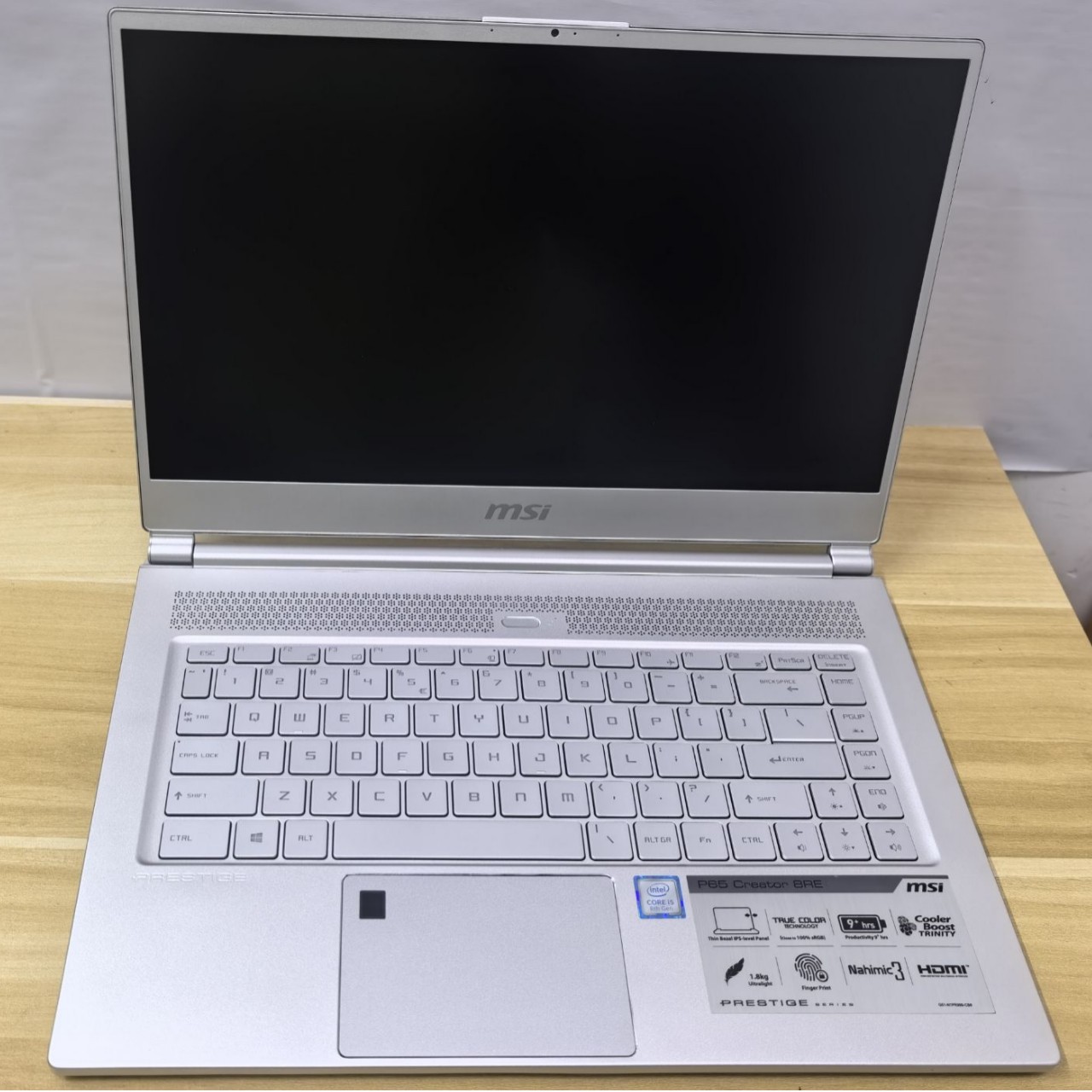 Ноутбук P65 I5-8300Hgtx1060 6g независимый дисплей 16g белый 15.6 дюймов узкая рамка игровой
