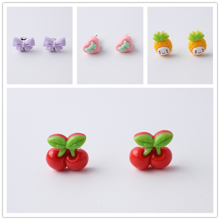 Korean version of children's painless ear clip girls' ear clip earrings peach heart 20 pairs of fake earrings ear clip wholesale