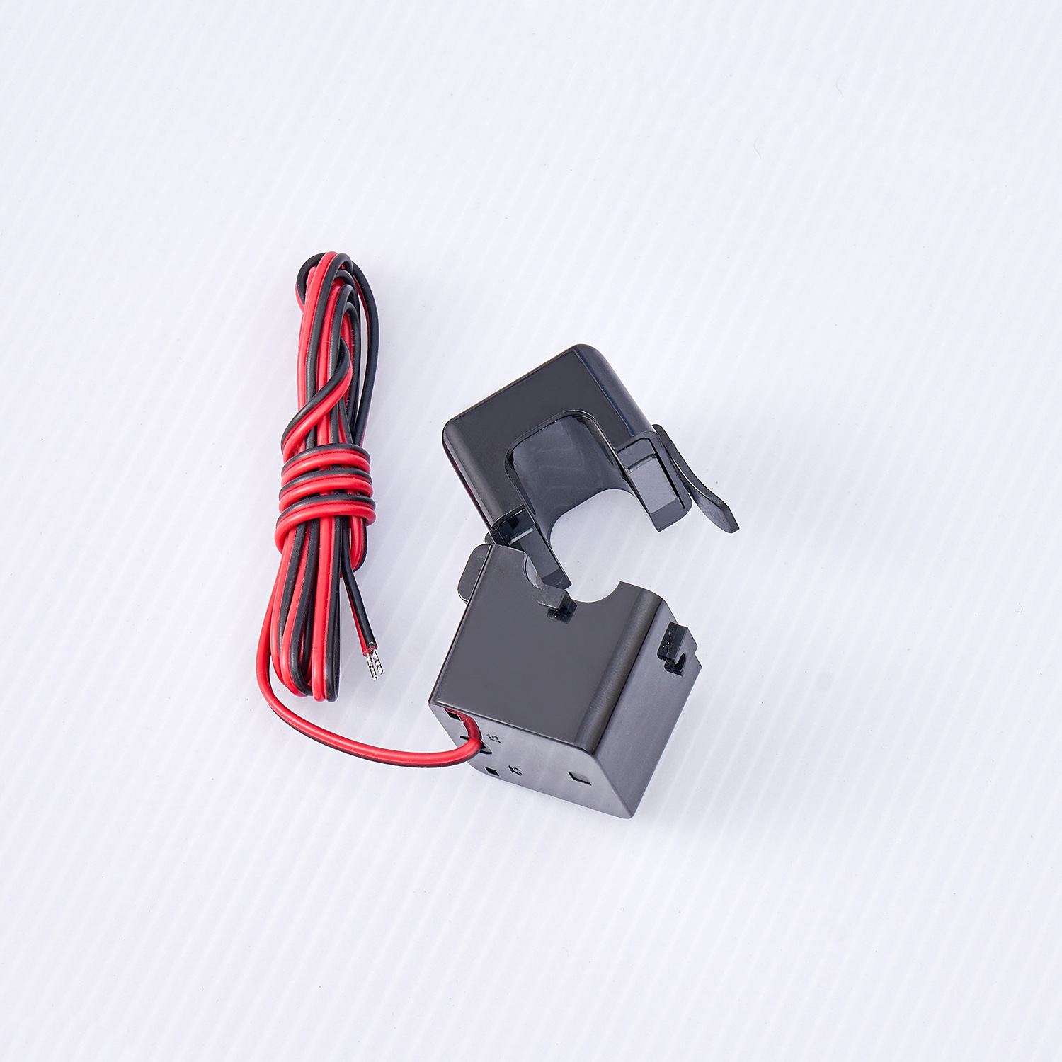 Opening and closing opening type current transformer 5A output low voltage opening type three-phase four-wire electric watchband metering through-core type
