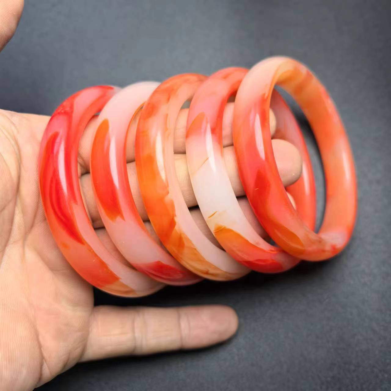 Manufacturer Wholesale Glass High-Quality Imitation Jade Bracelets Synthetic Material Imitation Agate Pendants Jade Gifts