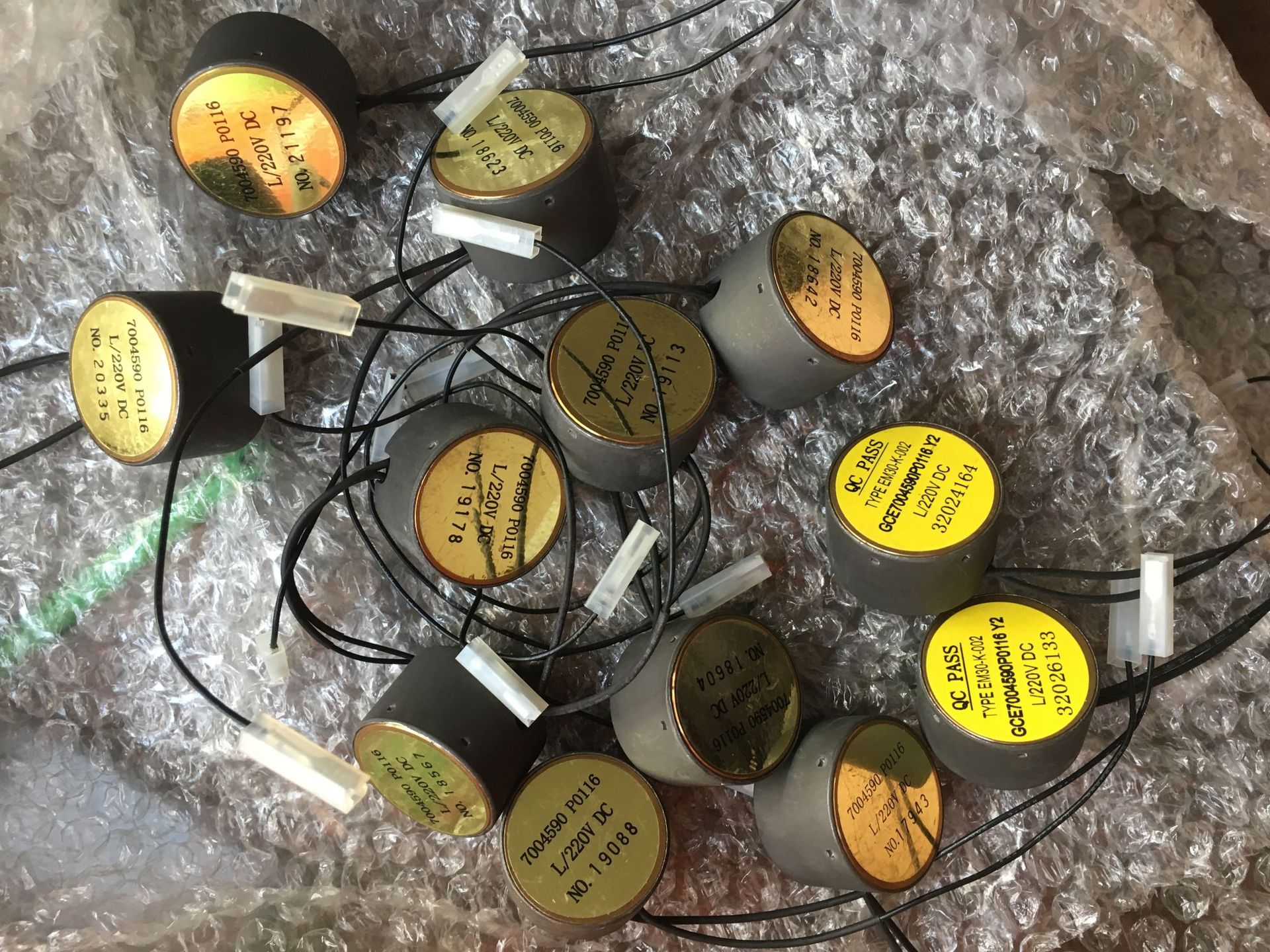 EM20-S-004 GCE9401766P0106 ABBVD4 circuit breaker latching electromagnet Y0,DC220V