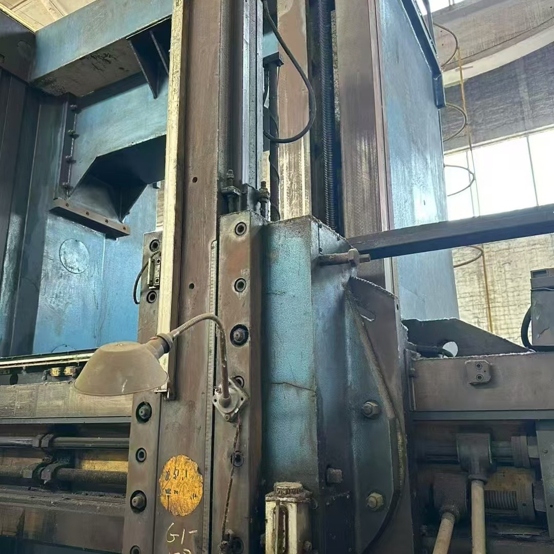 Transfer of Second-Hand Changsheng C5225 Vertical Lathe with a Turning Diameter of 2.5m and a Worktable Speed of 63