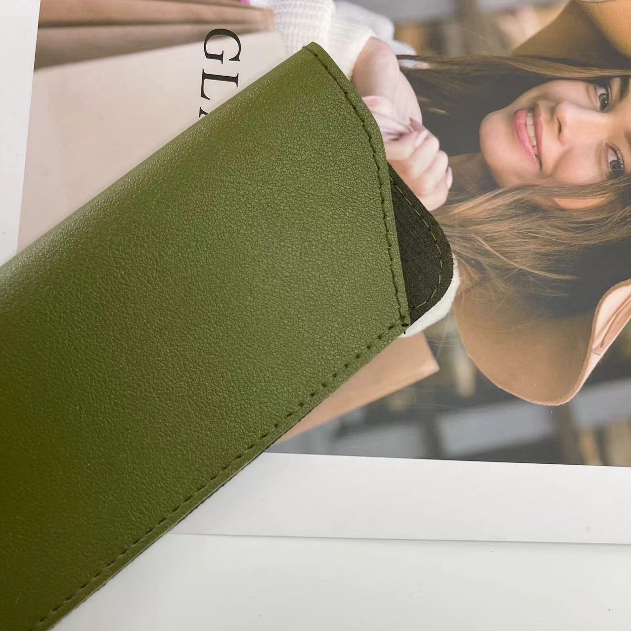 New Glasses Storage Bag, Simple and Portable Dust-Proof Glasses Bag, Pure Color Pu Leather Side Opening Glasses Case in Stock