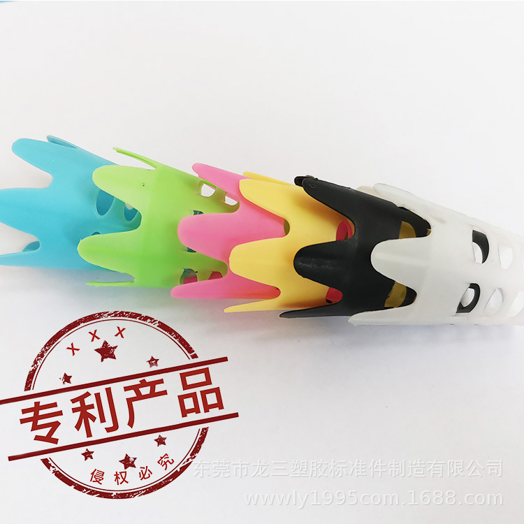 Factory Direct Sales Reusable Lightweight and Convenient Plastic Golf Seat Resistance-Free Golf Spikes