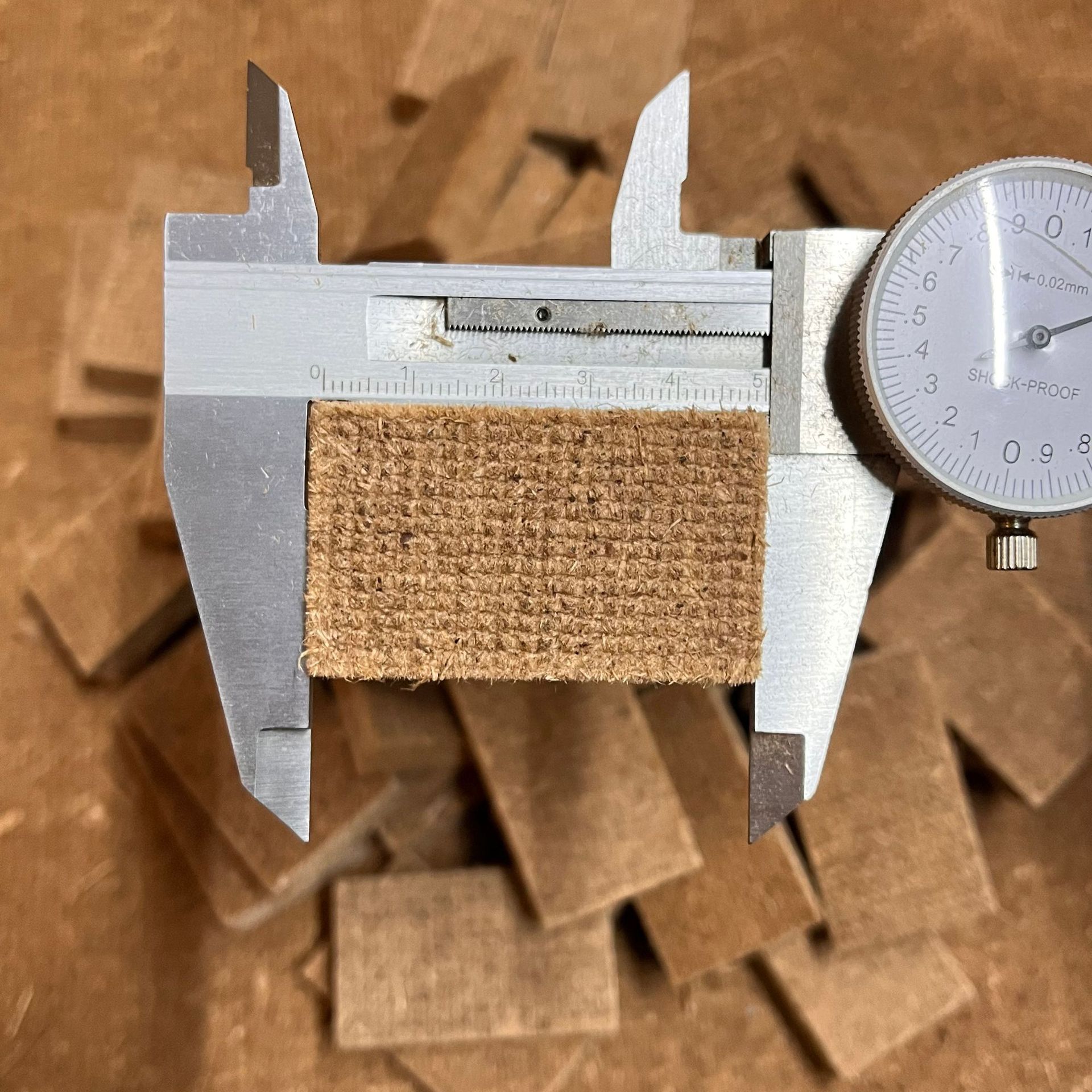 Foreign Trade Car Air Freshener Wooden Block Perfume Canister Soft Fiber Board Wet-Type Low-Density Essential Oil Air Freshener