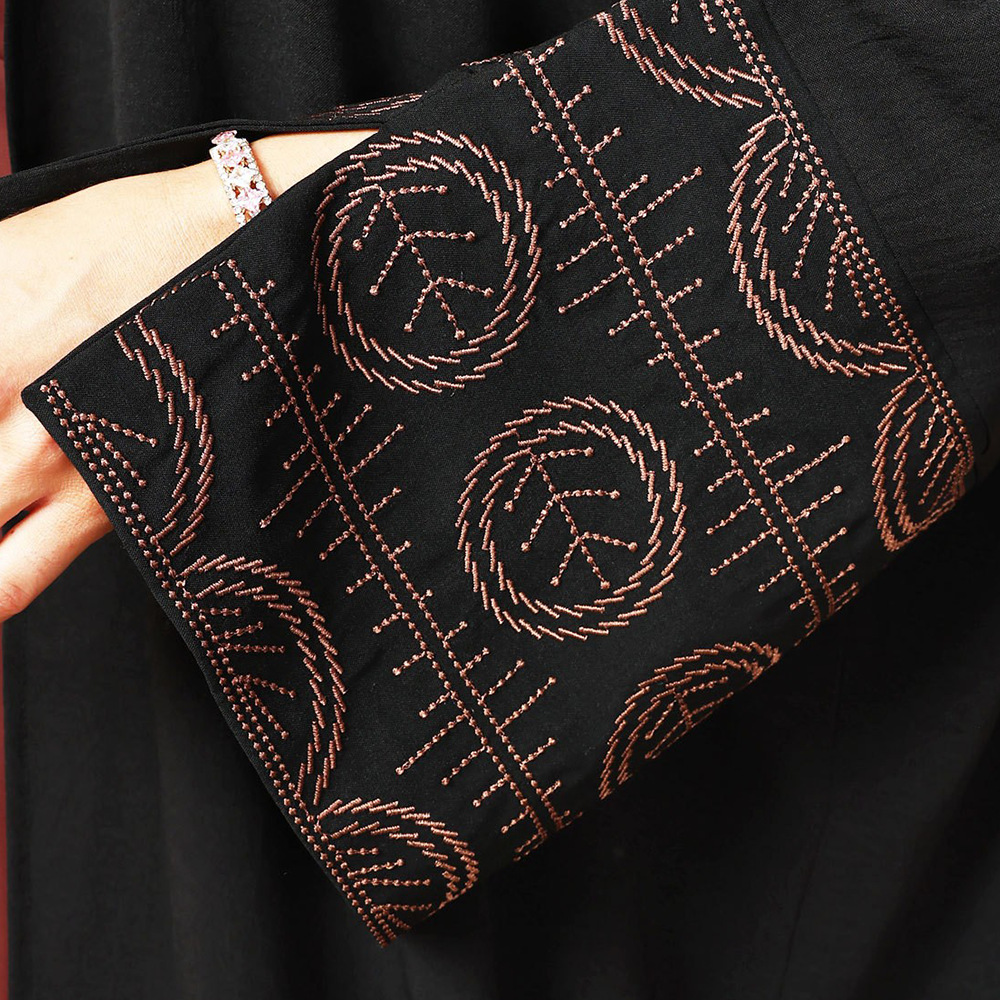 New Abaya Women's Dubai Embroidered Cardigan Middle Eastern Robe Muslim Fashion Elegant Cross-Border Dress