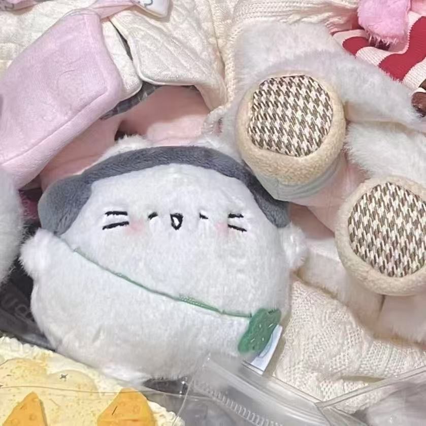 Cute Chubby Kitten Egg Four-Leaf Clover Kitten Plush Pendant Super Cute Book Pendant Keychain Pendant