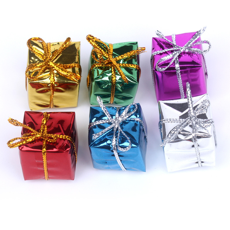 Cross-border doll house miniature festival supplies gift bag Christmas tree pendant decoration scene layout colorful gift