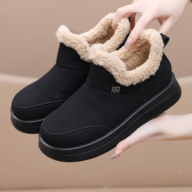 2025 Winter New Old Beijing Cotton Shoes Women's Velvet Thickened Mom's Shoes Anti-Slip, Coldproof, Warm and Plaid Snow Boots