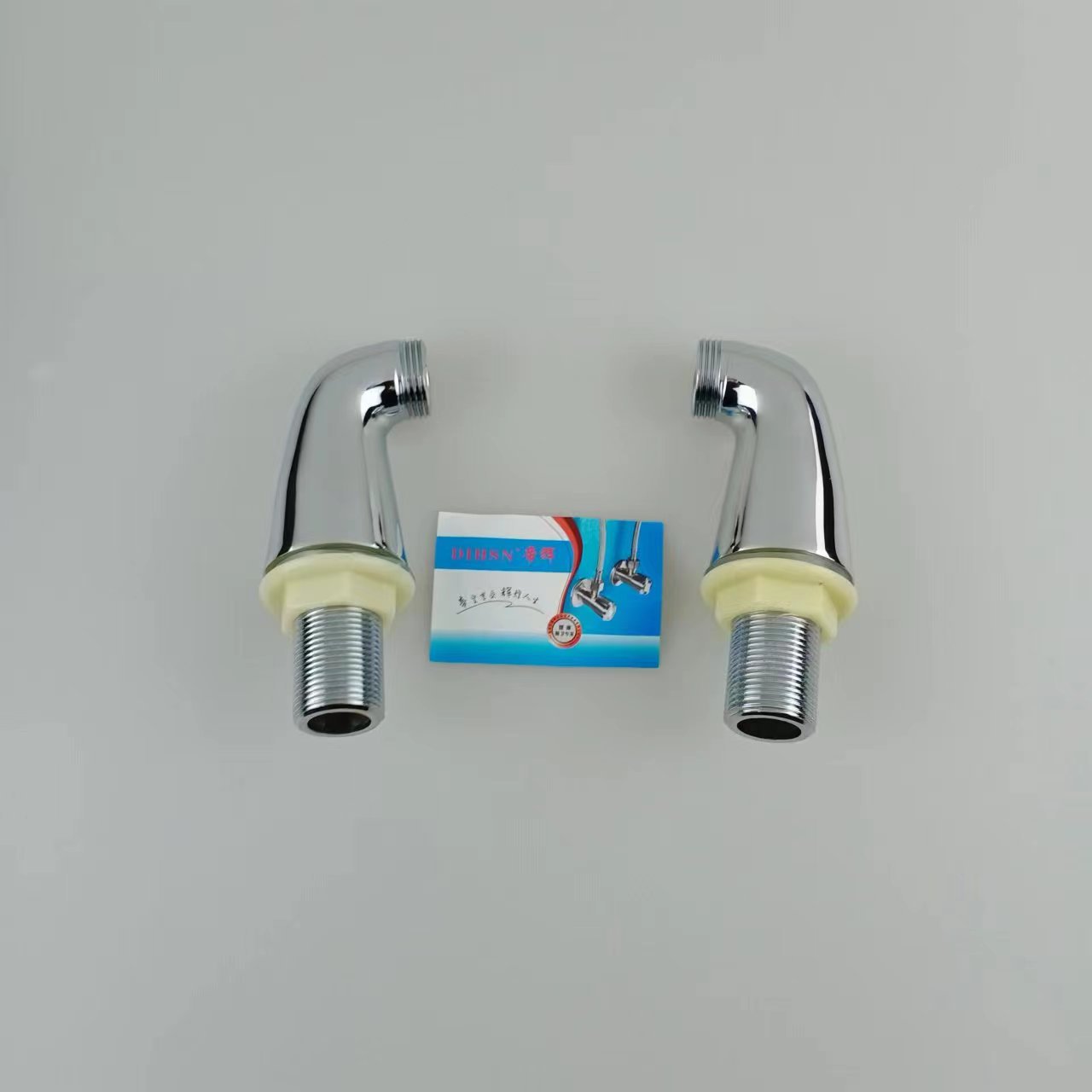 Basin Faucet Copper Hot and Cold Washbasin Single Hole Mixing Valve Angle Valve Bathroom Cabinet Built-In Double Hole Shower Accessories