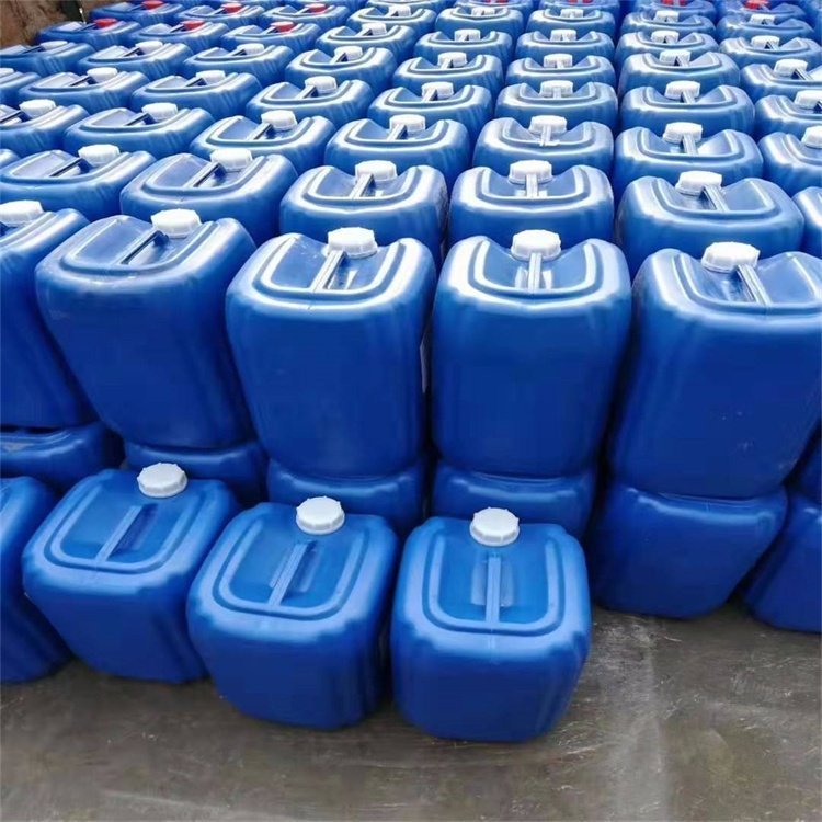 Oxalic acid concentrated solution cleaning agent toilet tile detergent cleaning concrete tanker liquid oxalic acid