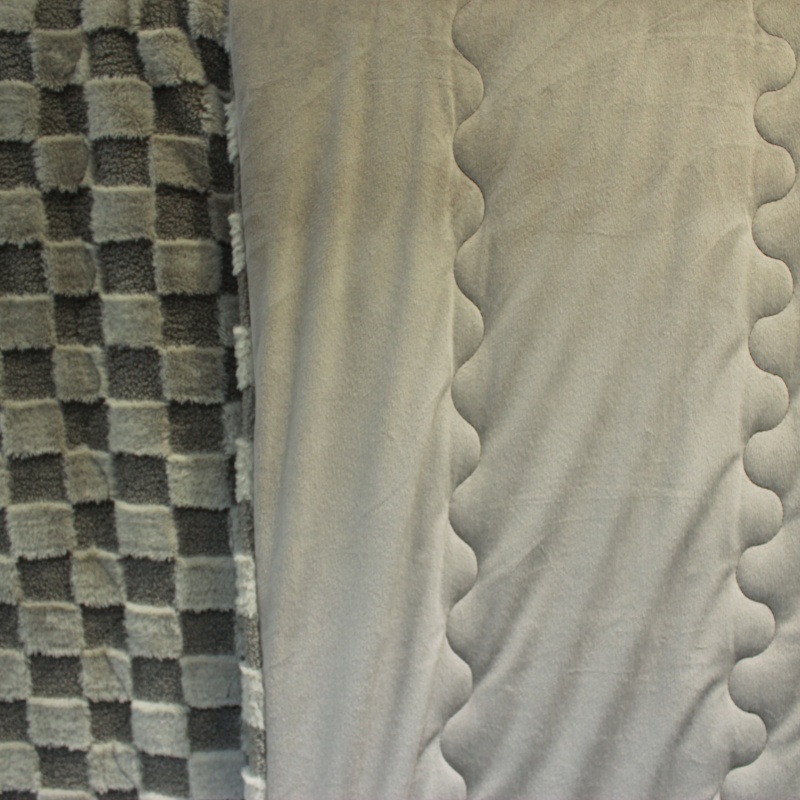 Manufacturer Customized Plain Imitation Rabbit Fur Teddy Velvet Plus Cotton Quilt Flannel Imitation Rabbit Fur Quilt