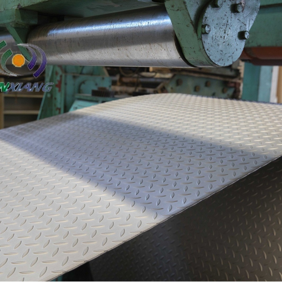 Factory Direct Sales Q235 Stair Step Loft Galvanized Pattern Anti-Slip Wear-Resistant Hot-Rolled Pattern Roll Fixed Length Kaiping