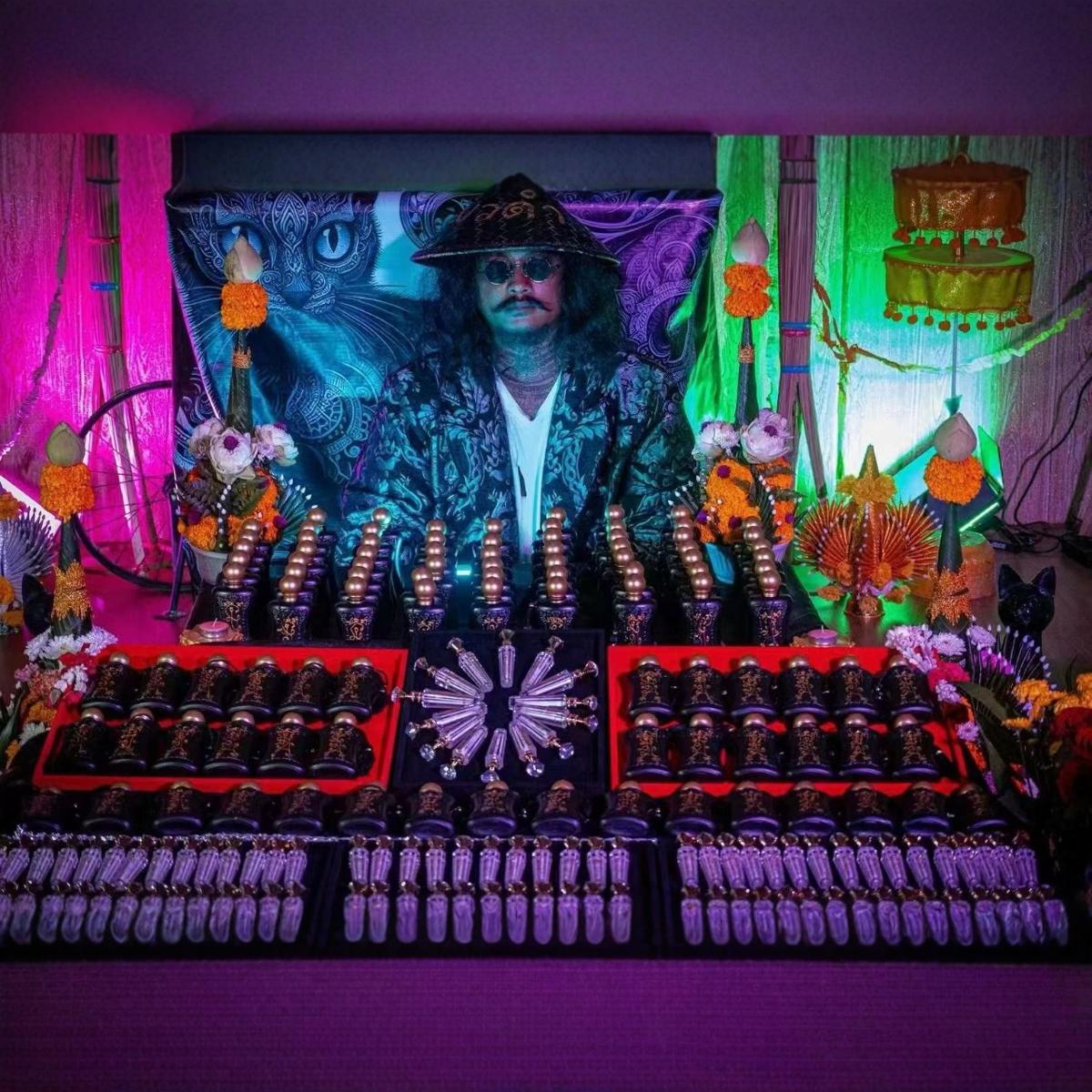 Thai Buddhist Decoration Bandy Master Special Edition Perfume Black Cat Explosions 5511