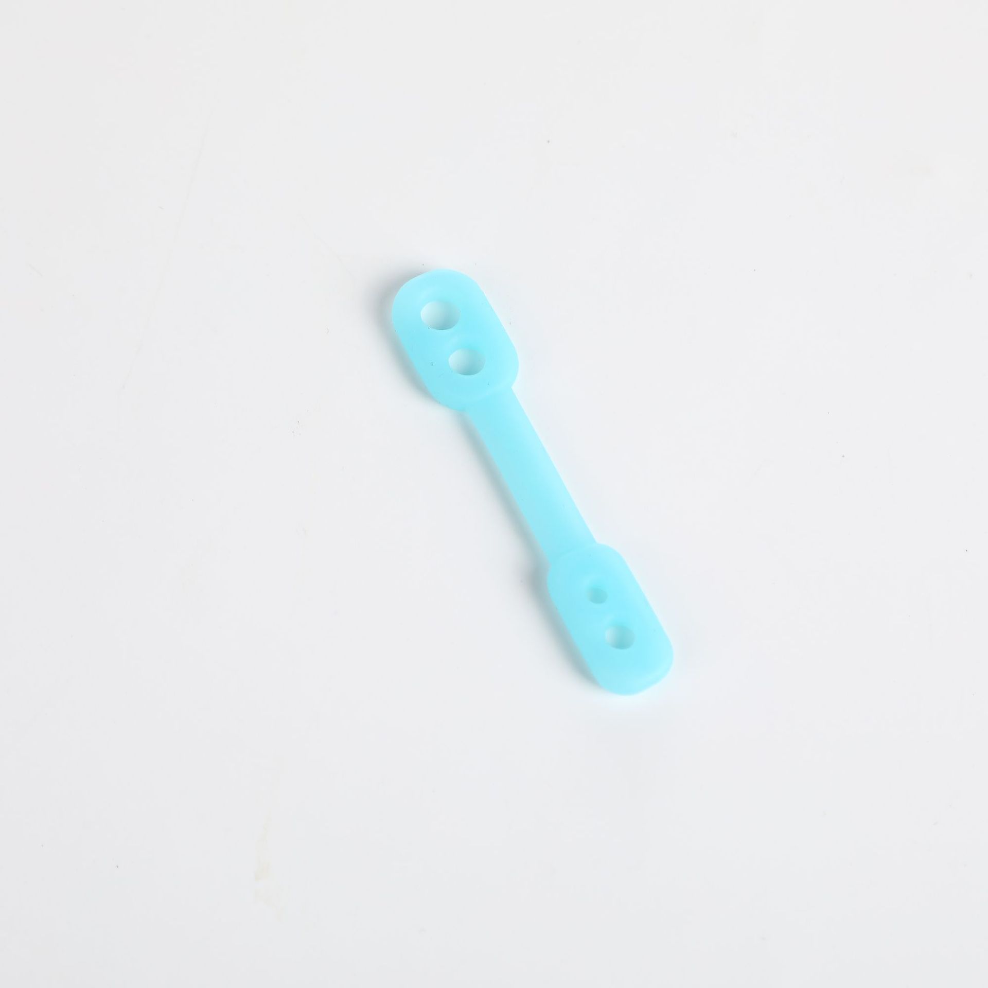 Household clothes hanger windproof buckle silicone color clothes hanger non-slip buckle outdoor clothes hanger anti-drop fixed buckle wholesale