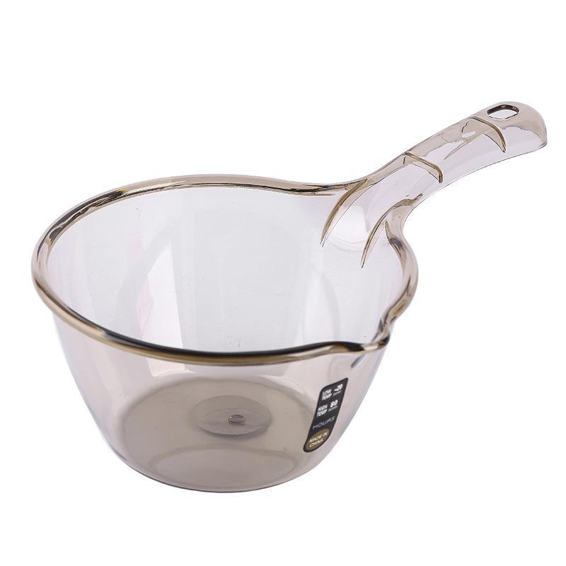 Factory supply household transparent plastic water scoop kitchen can hang transparent plastic water scoop thickened with spout plastic water scoop
