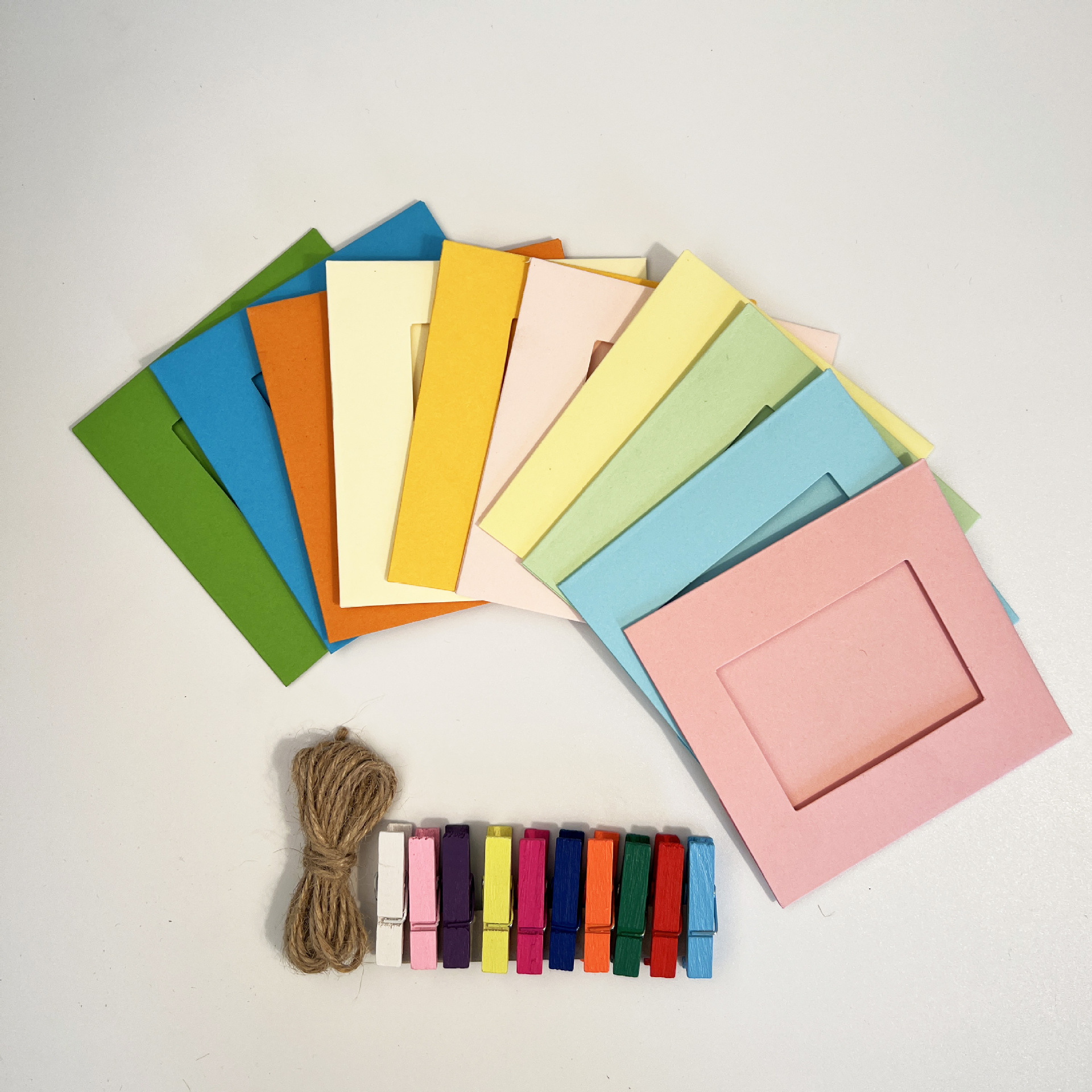 Manufacturer Creative Hanging Paper Photo Frame 3567inch Colorful 10 Sheets with Hemp Rope Clip Combination Photo Wall Wholesale