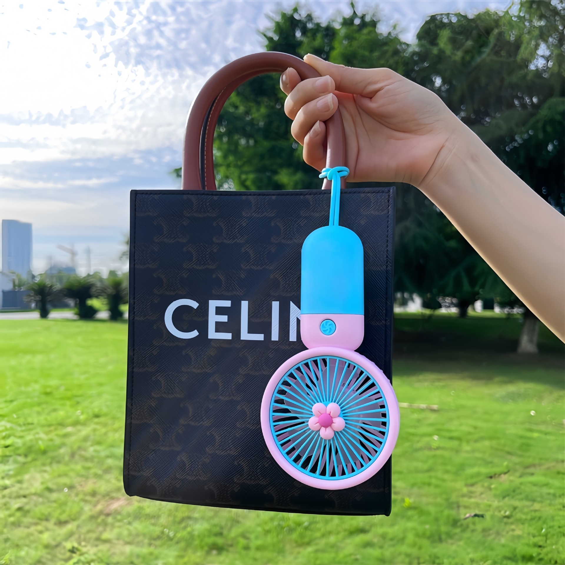 Net red explosion hand-held small fan multifunctional portable electric fan usb card fan diy small gift wholesale