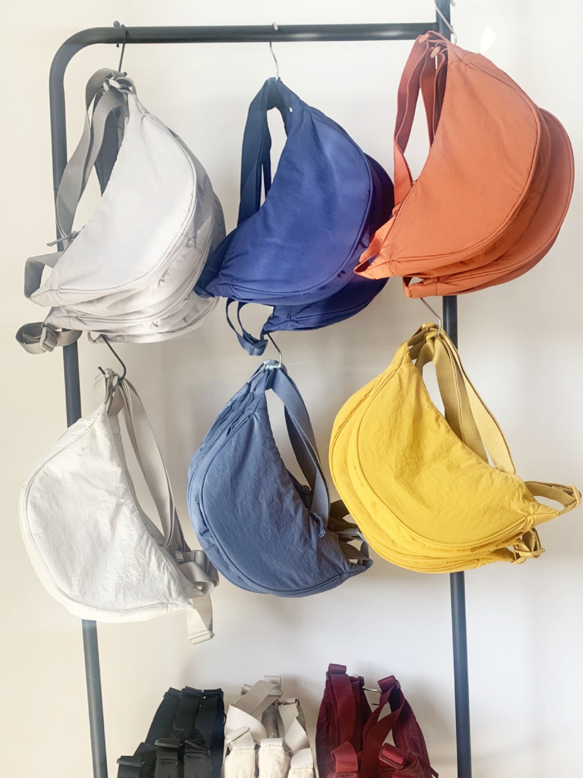 U Family's Same Cross-Border 2025 Summer Crossbody Bag Women's Trendy Dumpling Bag Nylon Lightweight Small Shoulder Bag Versatile Shoulder Bag