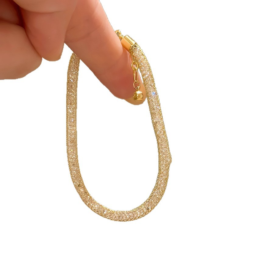 European and American Grid Zircon Winding Twisted Bracelet Retro High-end Bracelet Light Luxury Simple Fashion Personalized Bracelet for Women