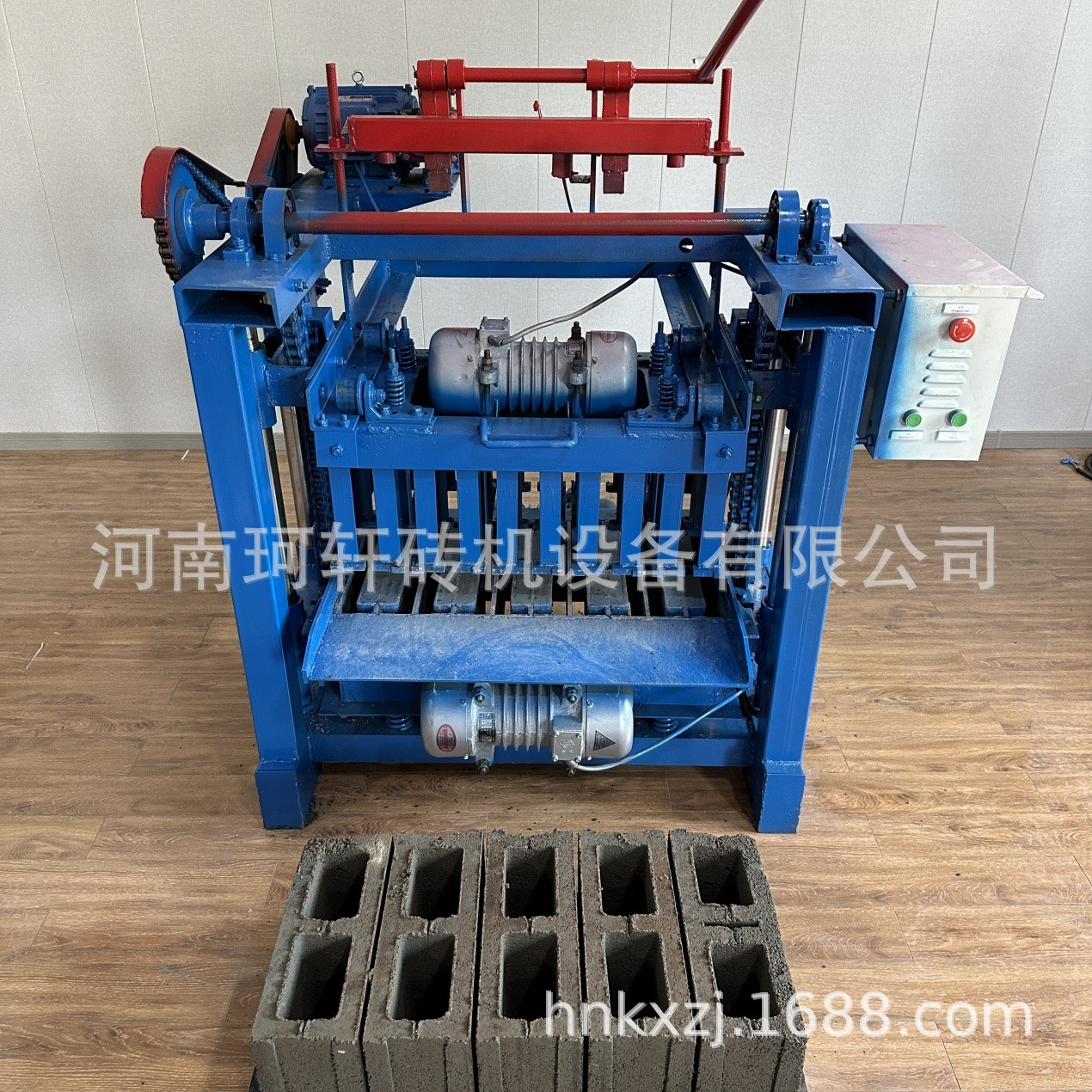 Household 220V mobile cement non-fired hollow brick making machine large, medium and small concrete block cushion block paving brick machine