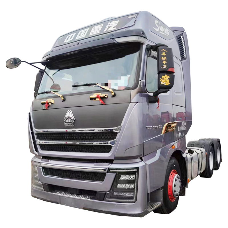 Selling Sinotruk Howo Semi-Trailer Tractor Head Sinotruk Howo Semi-Trailer Tractor Dock Cargo Transport Semi-Trailer