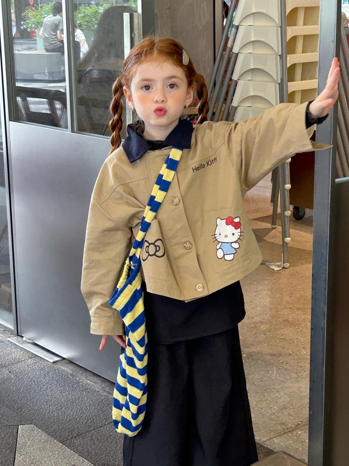 Новая модная куртка для девочек 2025, универсальная куртка с мультяшным принтом Hello Kitty, стильная