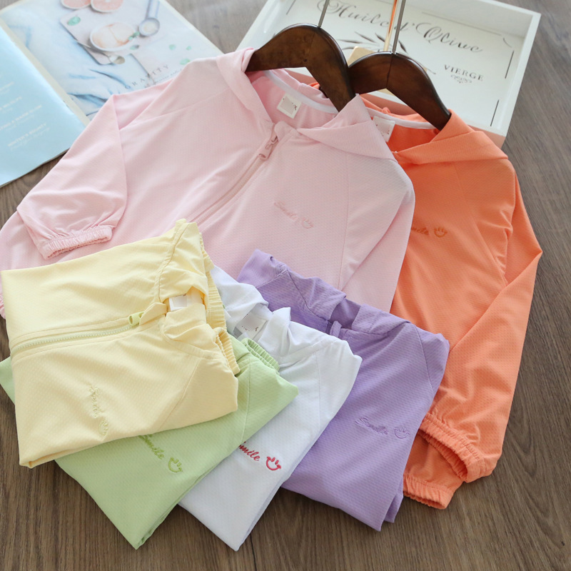 UPF50 + children's baby sun protection clothing summer boys and girls UV protection sun protection clothing children's lightweight ice silk coat