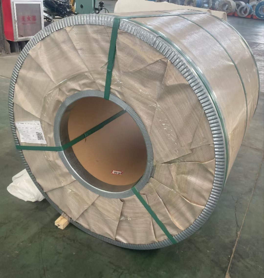 Новая холоднокатаная катушка 304 + 201 + 304, композитная стальная плита, Кайпин, толщина 1-3, необходимо связаться