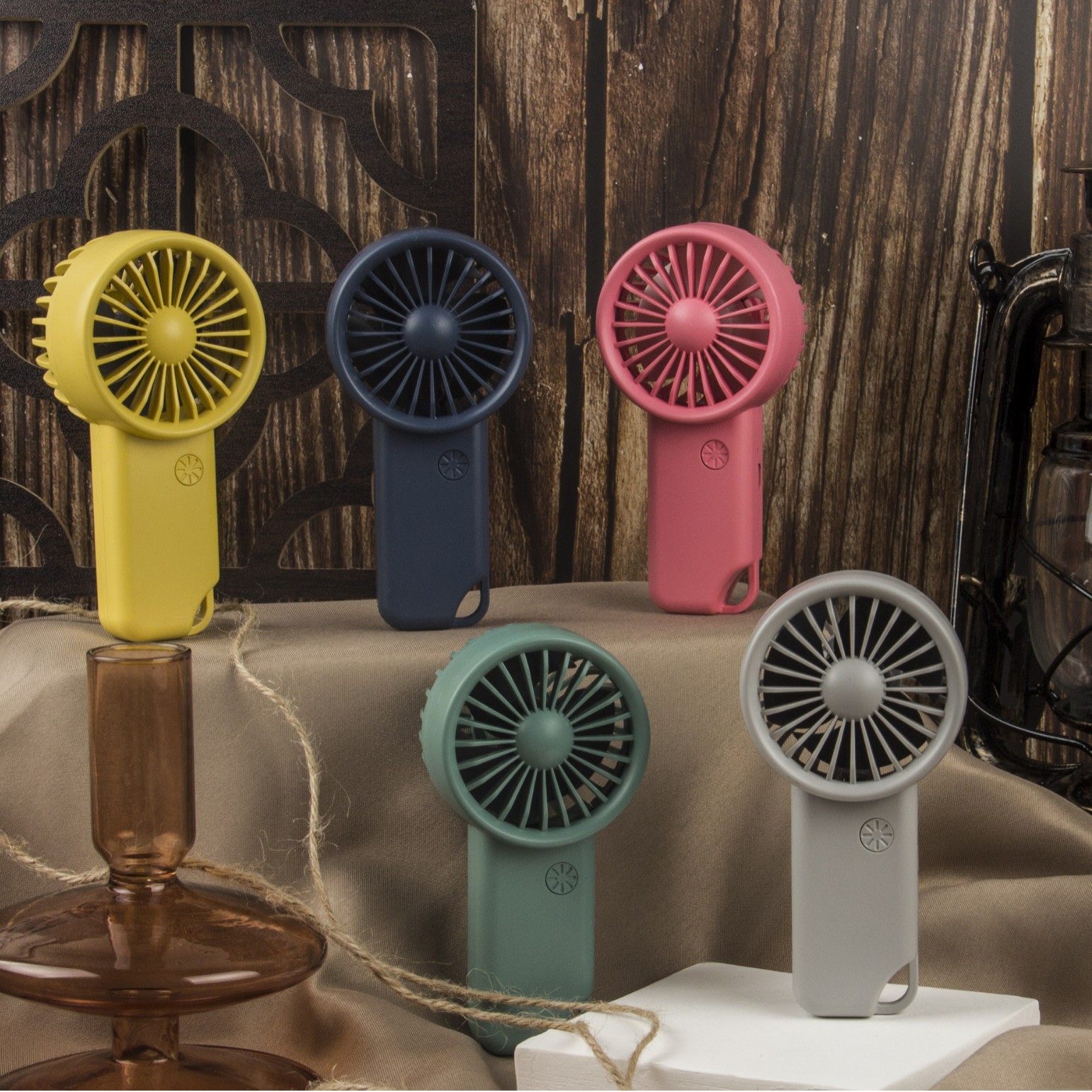 Handheld fan carabiner small fan keychain fan student small fan mini fan pretty girl small fan