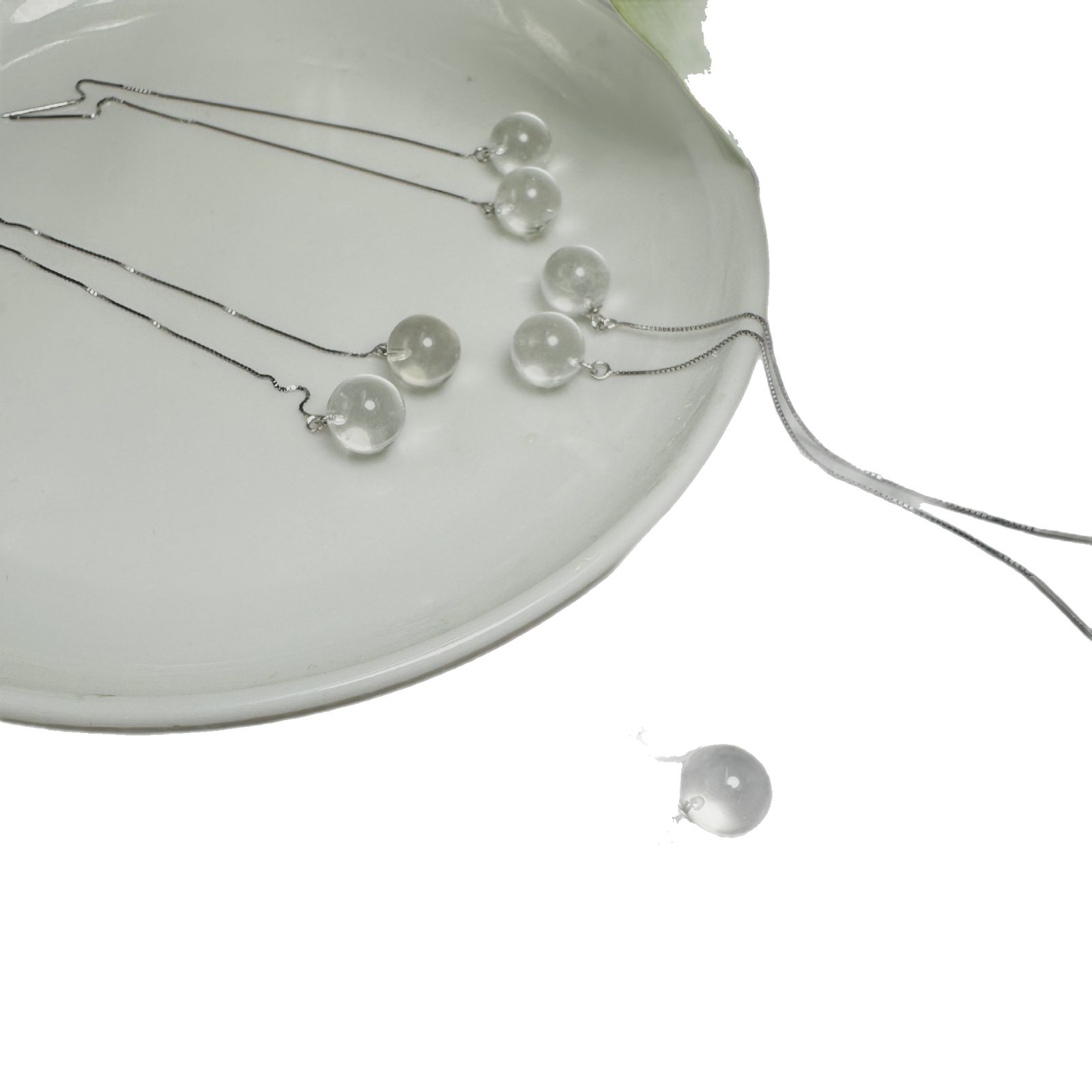 Natural White Crystal Round Bead Earrings, Bare Bead Specifications: about 8mm