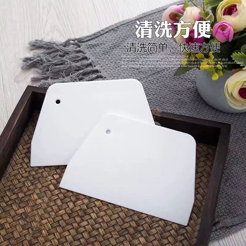 Plastic scraper question type scraper cream cake dough cutting knife cream scraper baking scraper factory outlet