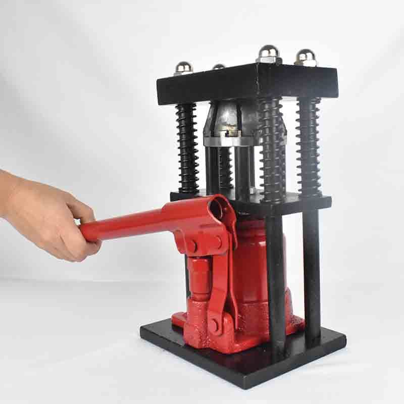 Manual Hydraulic Press for Pesticide Spray Pipes, Agricultural Sprayer High-Pressure Hose with Steel Sleeve and Copper Connector Locking