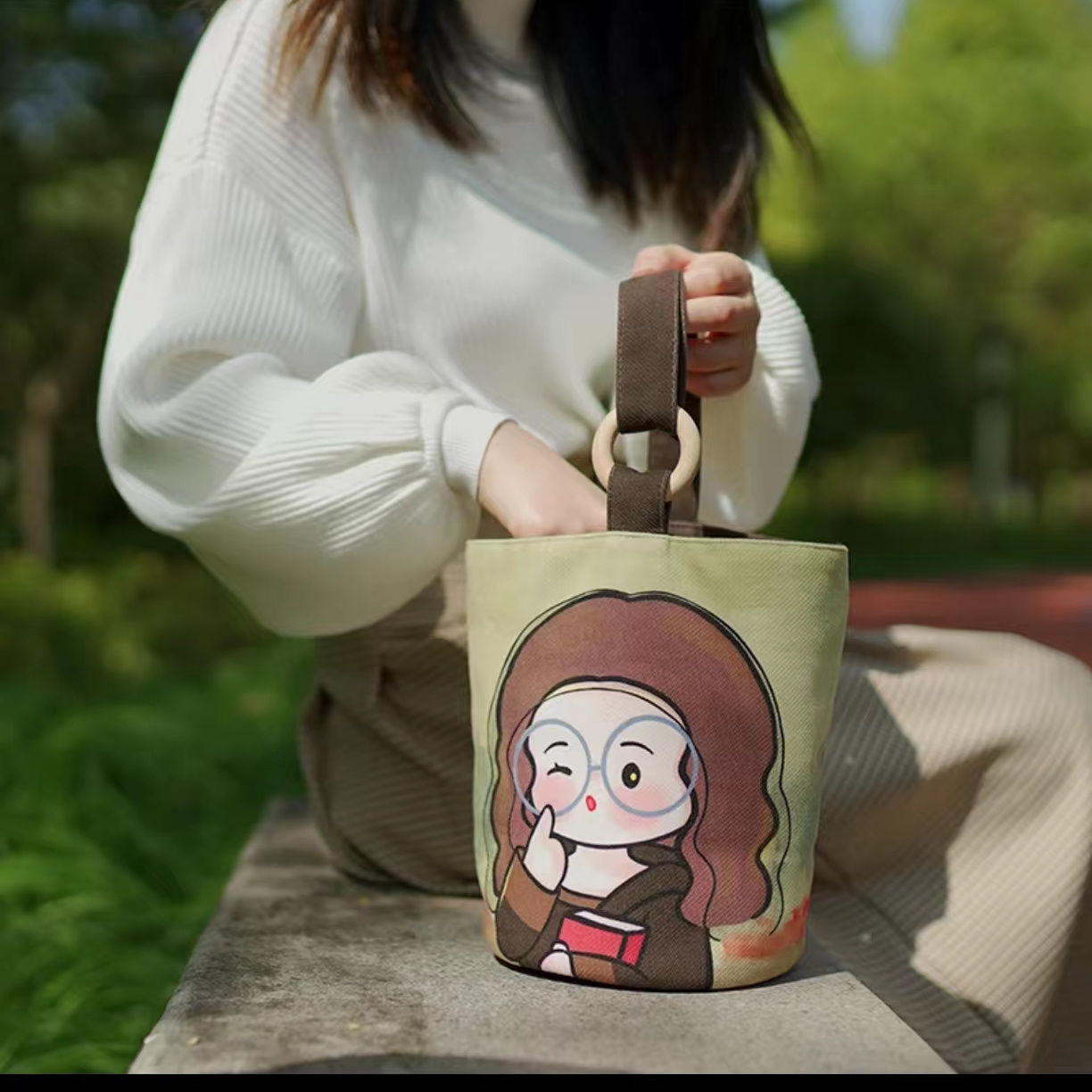 Office workers portable handbag canvas bucket bag cute bucket hand-carried lunch bag Baoma going out handbag