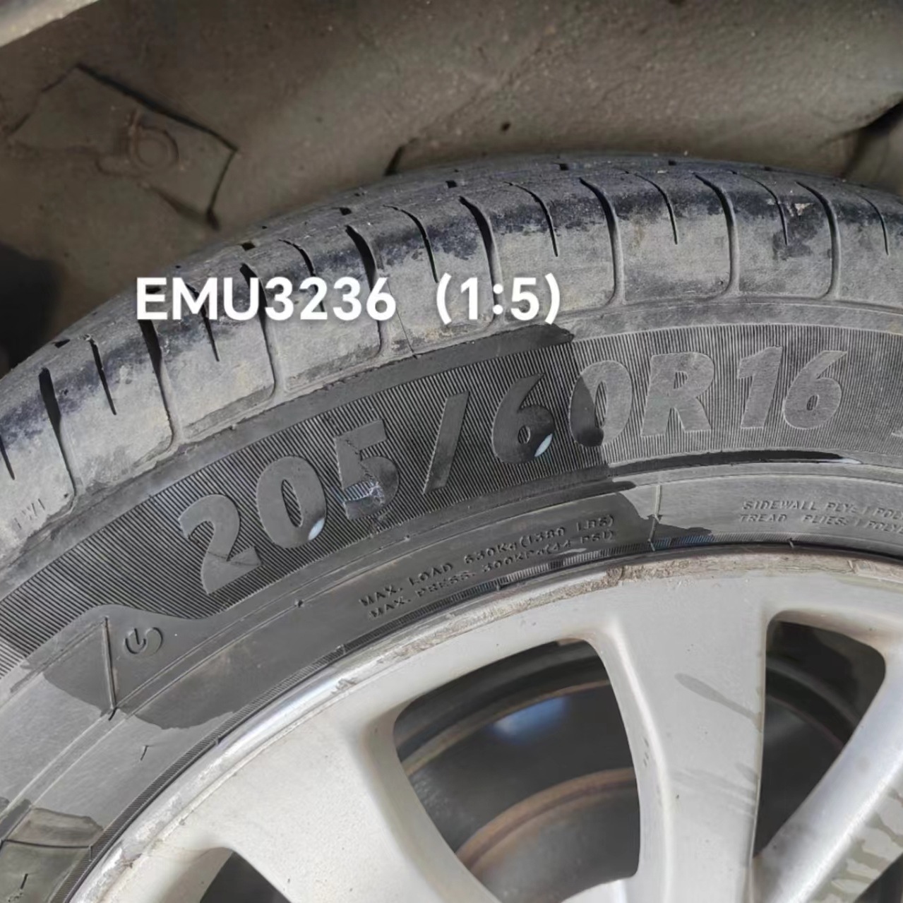 Factory Direct Sales Emu3236 Water-Based Crystal Plating Renovation Agent Can Be Used for Car Interior and Exterior Plastic Renovation