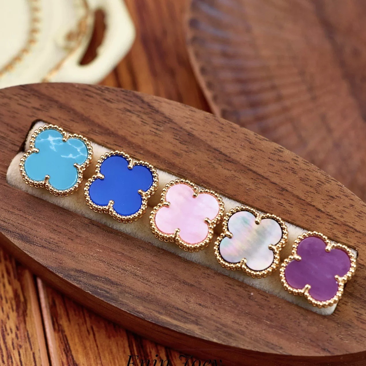 Light Luxury and High-End 15mm Large Flower Earrings Natural Stone Mother-Of-Pearl Inlaid Four-Leaf Clover Earrings Women's Clover Earrings