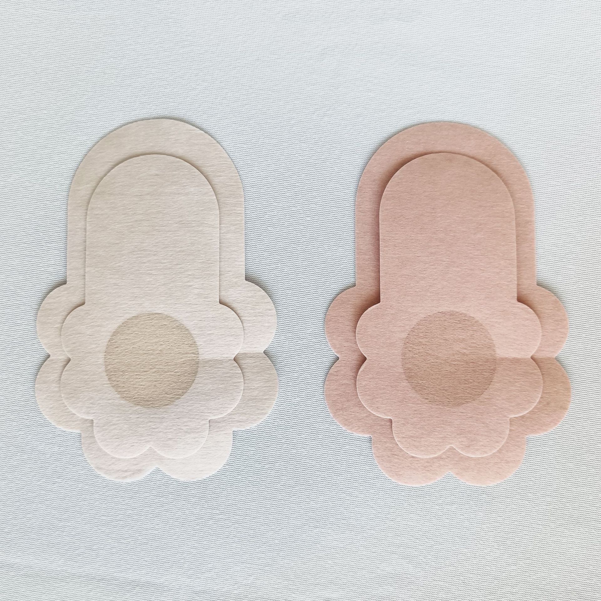 Disposable Pull-up Chest Sticker Anti-glare Anti-bump Sticker Non-woven Fabric Breathable Push-up Breast Sticker Summer Bra for Women