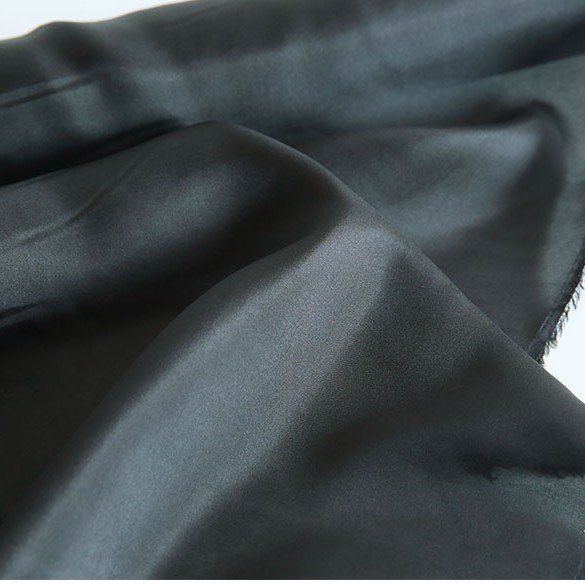 All silk electric spinning fabric black and white 138 door width mulberry silk lining 8/10/12 meters