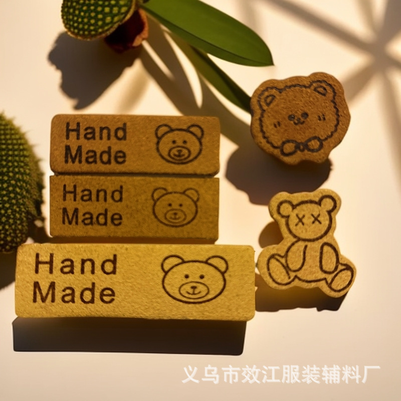 Bear Pattern Letter Microfiber Leather Label Smiley Face Leather Label Hand-Sewn Hat Scarf Cartoon Badge Customization